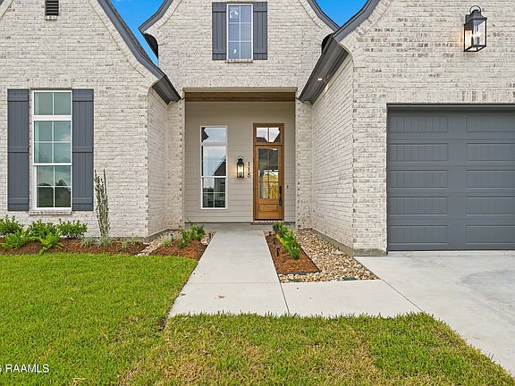 3rd image of 115 Summit Heights Dr