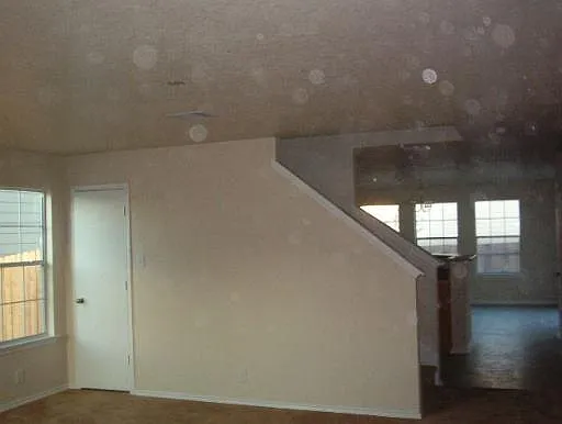 Large 3 Bedroom — Photo 2