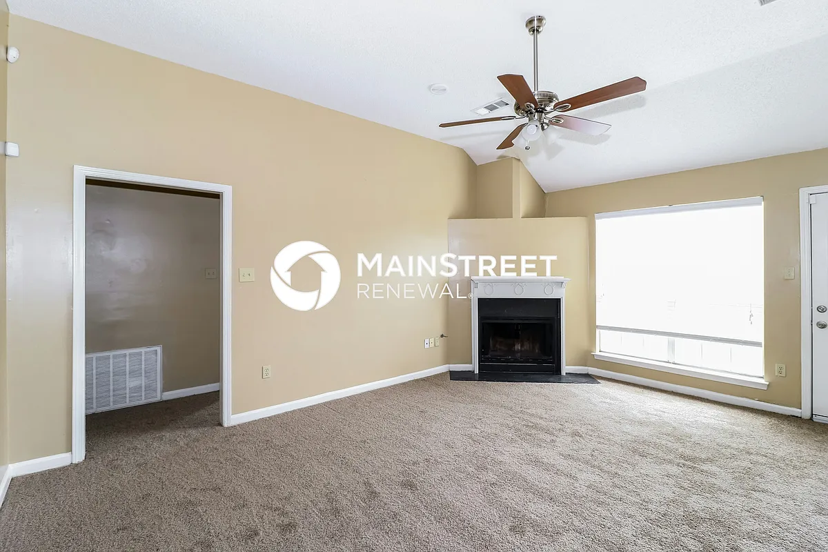 Living Room - 6452 Valley Oak Dr