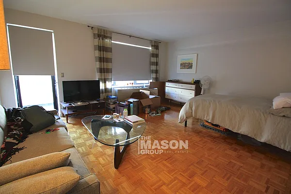 Rented by Mason Group LLC | media 27