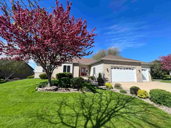 837 N Parkview St, Cottage Grove, WI 53527