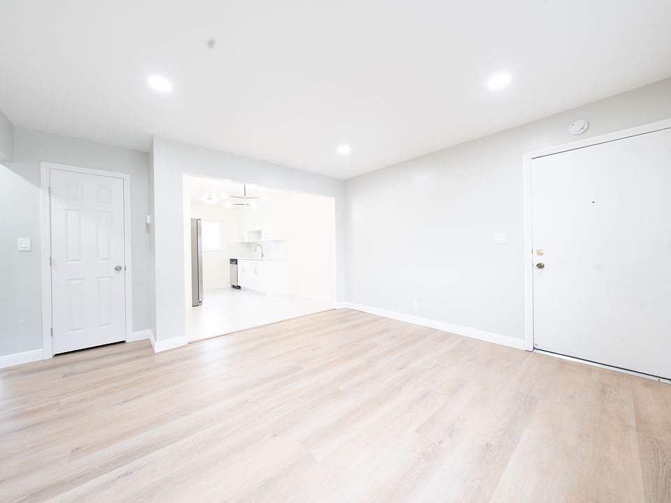 1st image of 470 S Buena Vista Ave #3
