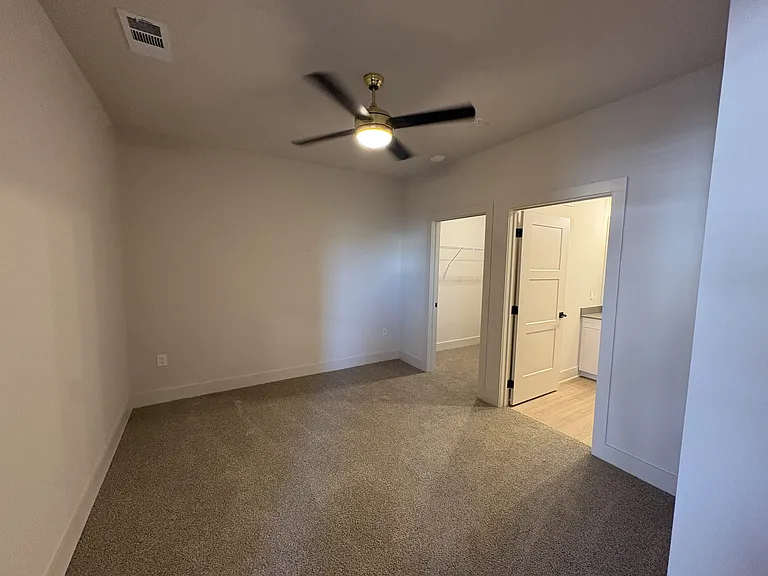 District on the Etowah Apartments — Photo 298