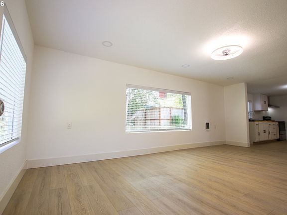 3rd image of 1860 30th St
