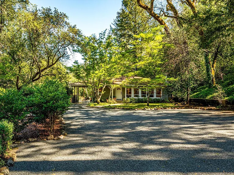 850 Conn Valley Rd — Photo 76