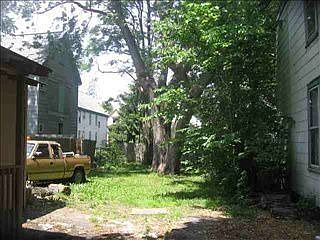 2nd image of 420 Schenectady St