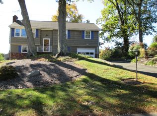 11 Orlando Rd, Norwalk, CT 06854