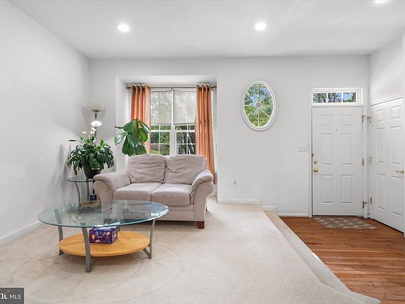 3rd image of 10278 Butternut Cir