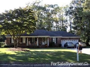 4215 Manchester Ln, Lumberton, NC 28360