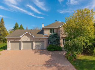 6 Marchbrook Cir, Ottawa, ON K2W1A1