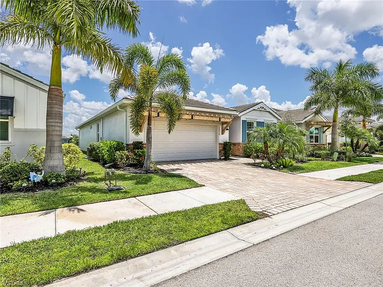 28029 Sanibel Sands St — Photo 4
