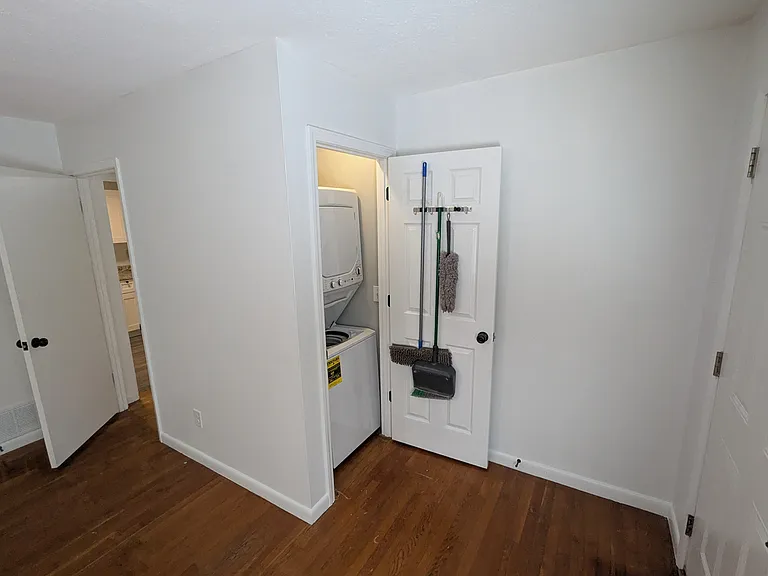 2180 Stockbridge Dr #A — Photo 8