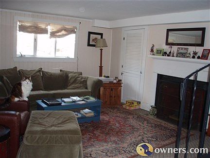 1st level living room