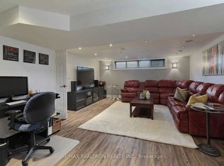 330 Gells Rd, Richmond Hill, ON