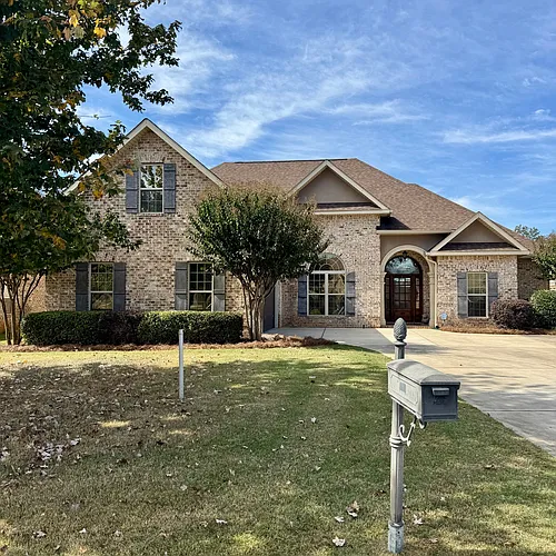 306 Norfolk Cir Photo 1