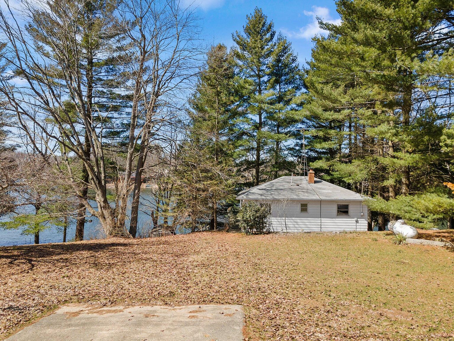 485 Negaunee Lake Dr, Evart, MI 49631 Zillow