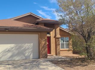 464 Southshore Pl, Socorro, TX 79928