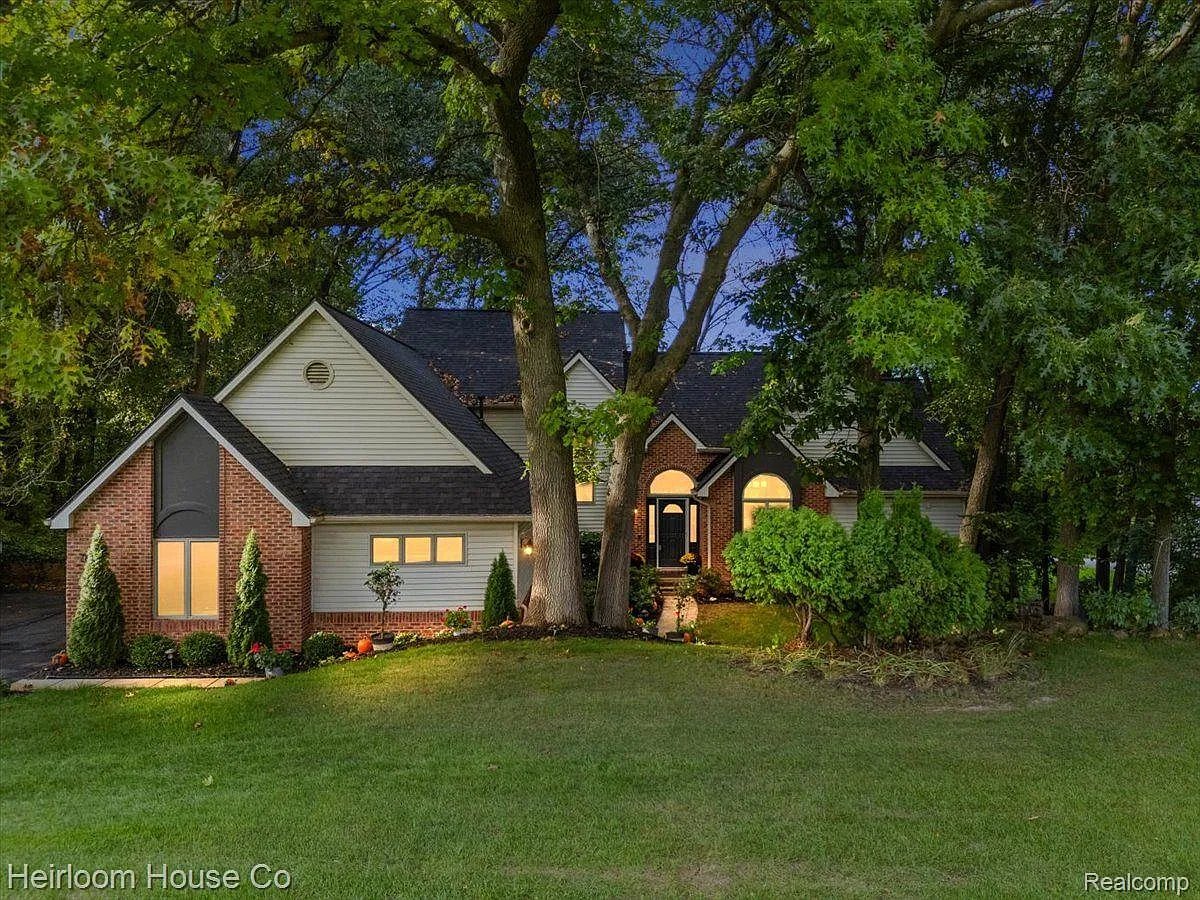 7891 Open Meadows Dr photo 1
