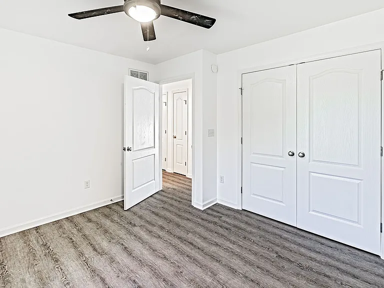 582 Railroad Ave — Photo 8