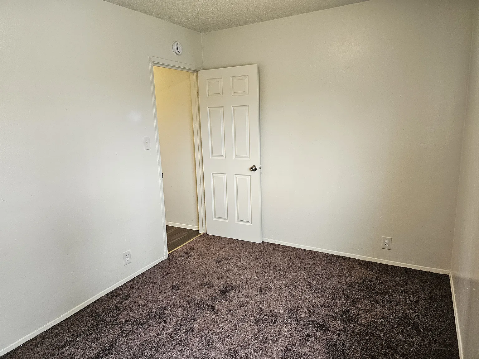 2 bed, 900 sqft, $1,795 — Photo 4
