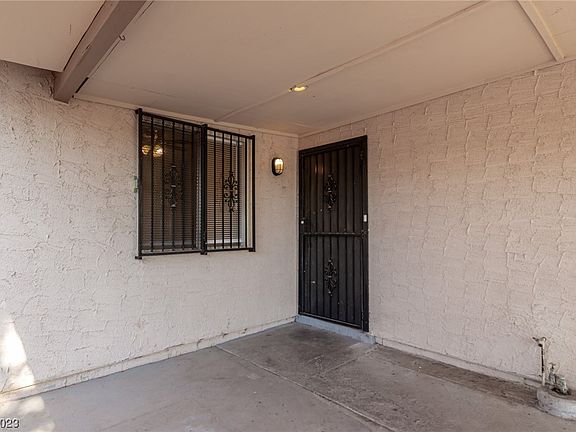 5th image of 4724 Cinderella Ln