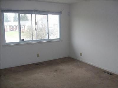 3rd image of 5170 Botsford Dr