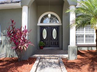 1705 Oakwood Estates Dr, Plant City, FL 33563