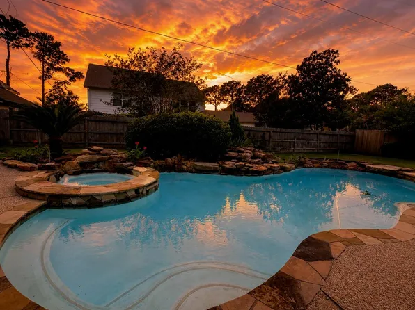 7714 Northbridge Dr, Spring, TX 77379