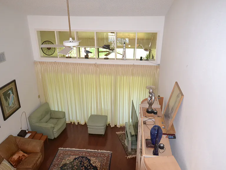 112 Lindsay Ln — Photo 31
