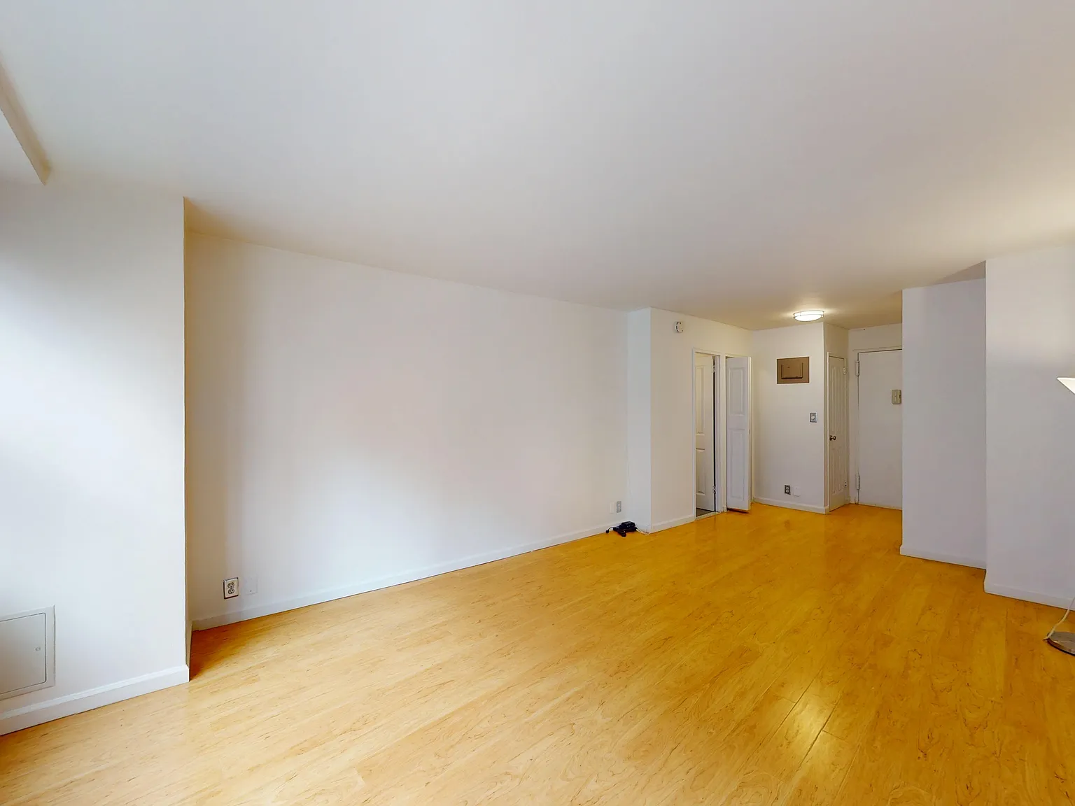225 East 36th Street — Photo 2