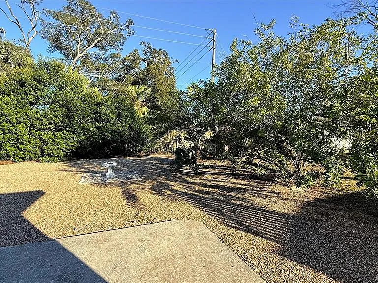 10502 Laburnum Dr — Photo 18