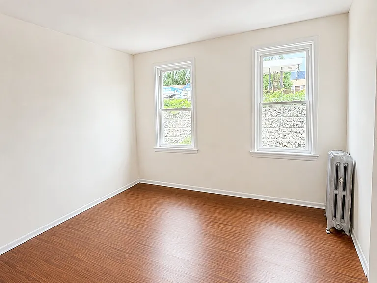 137 Hammond Ave #4 — Photo 19