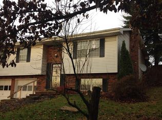 146 Venango Ct, New Kensington, PA 15068