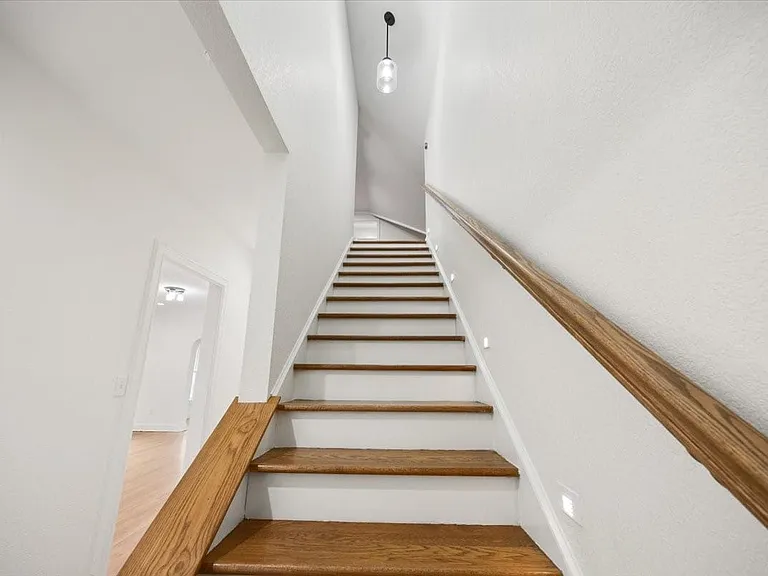 2118 Stanley Ave — Photo 19