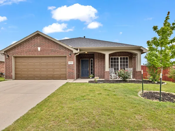 4045 Diamond Ridge Dr, Fort Worth, TX 76244