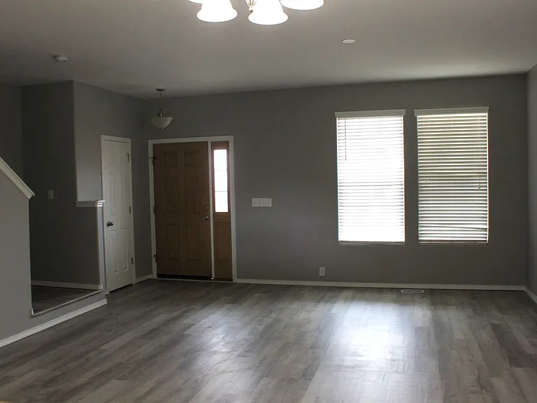 7479 Countryside Grv — Photo 3