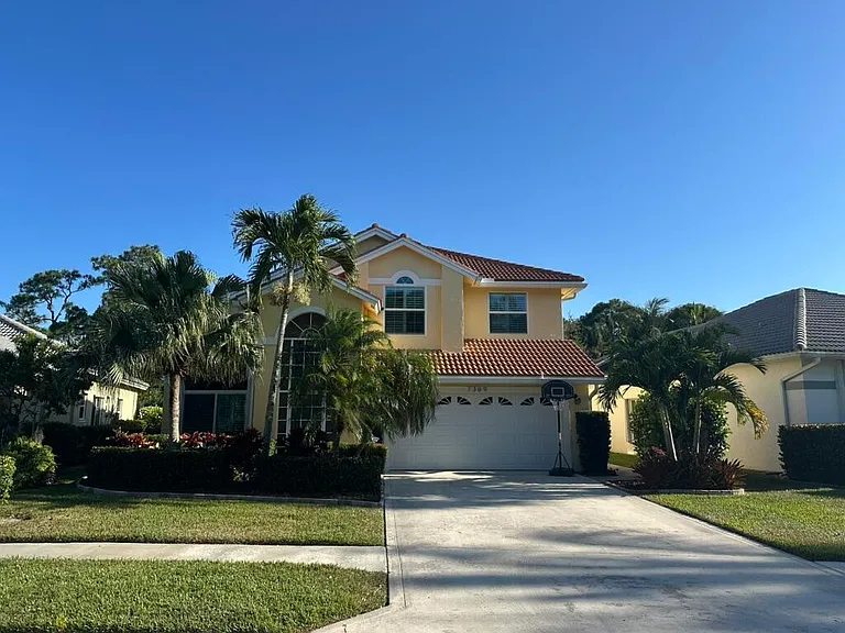 7369 SE Seagate Ln — Photo 1