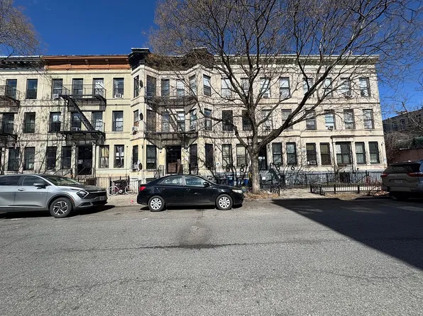 417 Chauncey St APT 3A, Brooklyn, NY 11233