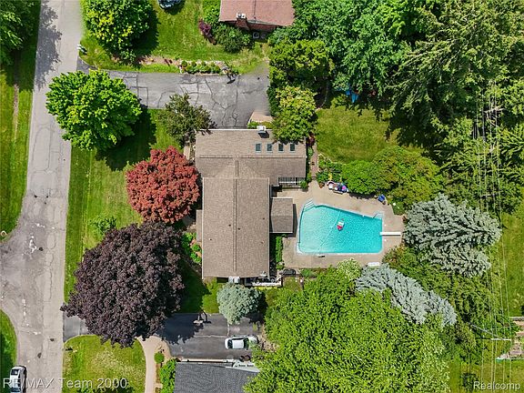 4th image of 5250 Kellen Ln