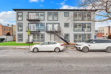 83 Hendrix Street, #830