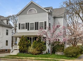 77 W Hanover Ave, Morris Plains, NJ