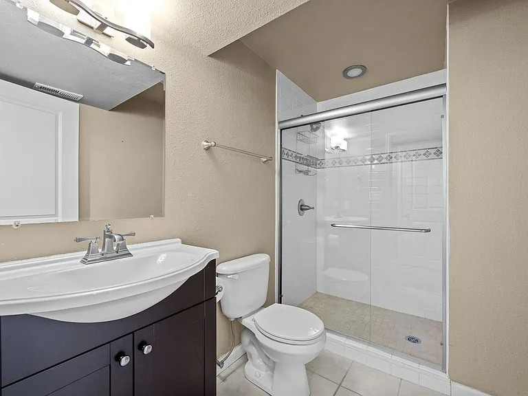 2700 Perry St — Photo 22