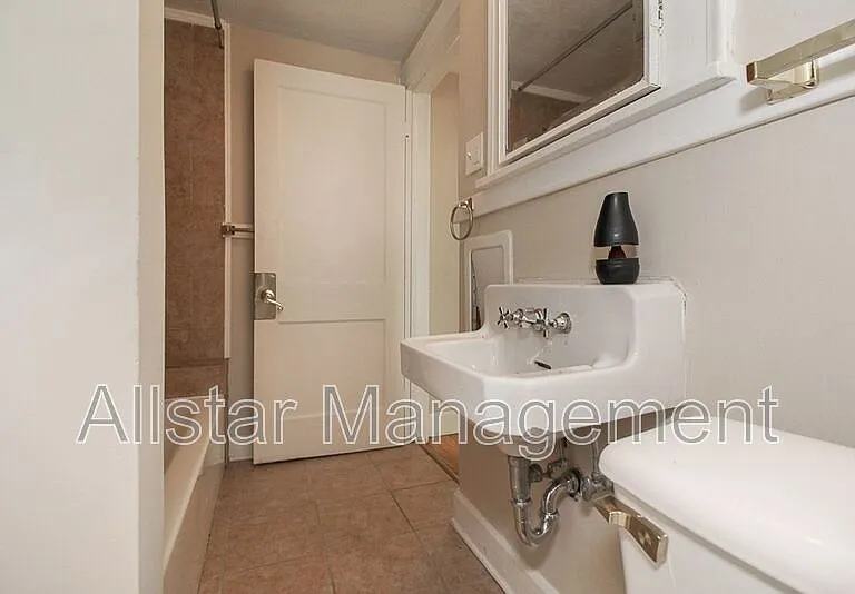 14210 Athens Ave — Photo 14