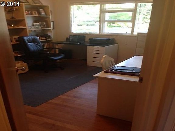 4th image of 9310 Saint Helens Ave