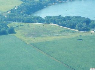 4 S Shore Dr, Windom, MN 56101
