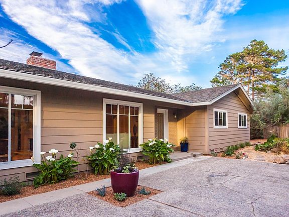 4th image of 1067 Parkway Dr