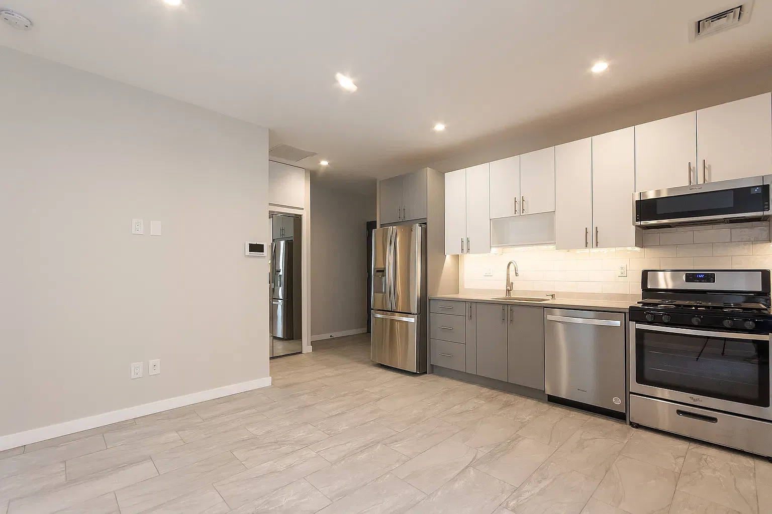 207 Sunnyside Avenue — Photo 1