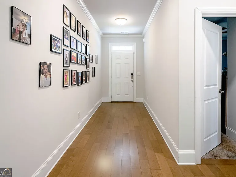 337 Caledonia Ct — Photo 6