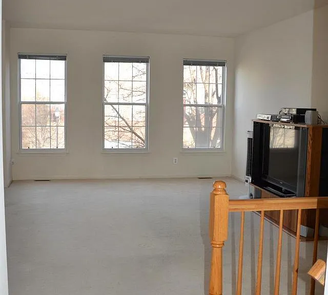 2569 James Monroe Cir — Photo 4