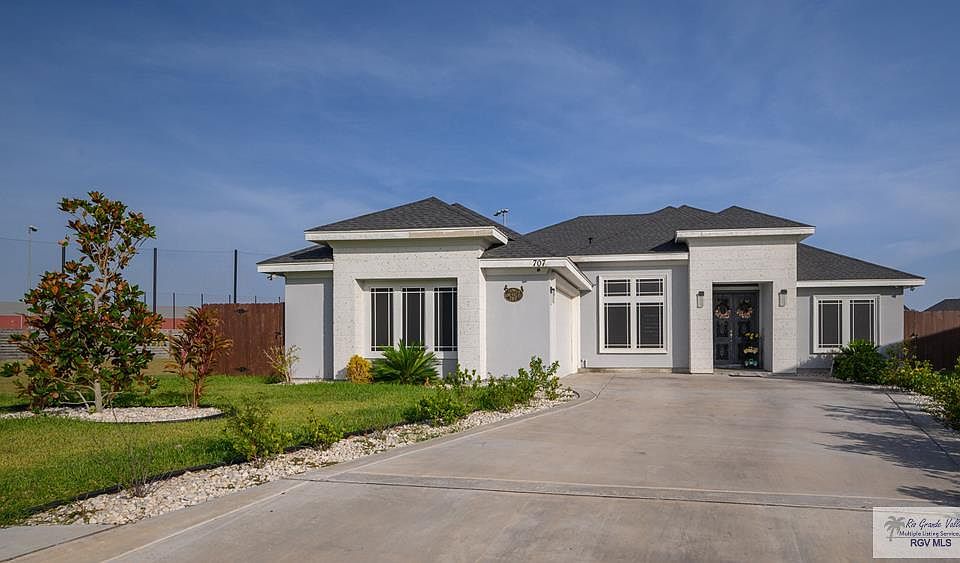 1st image of 707 E Despertar Dr